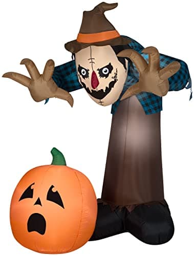 Gemmy animated Airblown inflatable haunted scarecrow, 7.5 ft