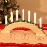 Lewondr Swedish candelabra wooden candle bridge light, wood finish